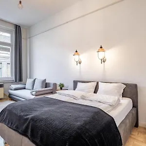 Luxurious At Center Budapest